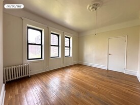 520 W 123rd St in New York, NY - Building Photo