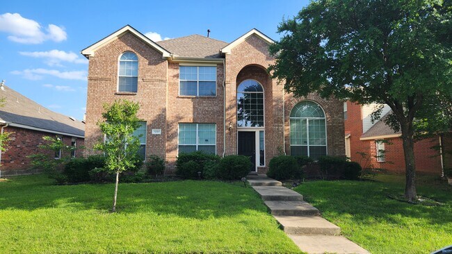 property at 7207 Juniper Dr