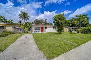 6433 SW 25th St in Miramar, FL - Building Photo