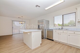 8839 W Manzanita Dr in Peoria, AZ - Building Photo - Building Photo