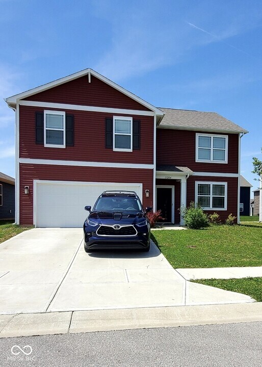 11204 N Sashing Way in Monrovia, IN - Building Photo