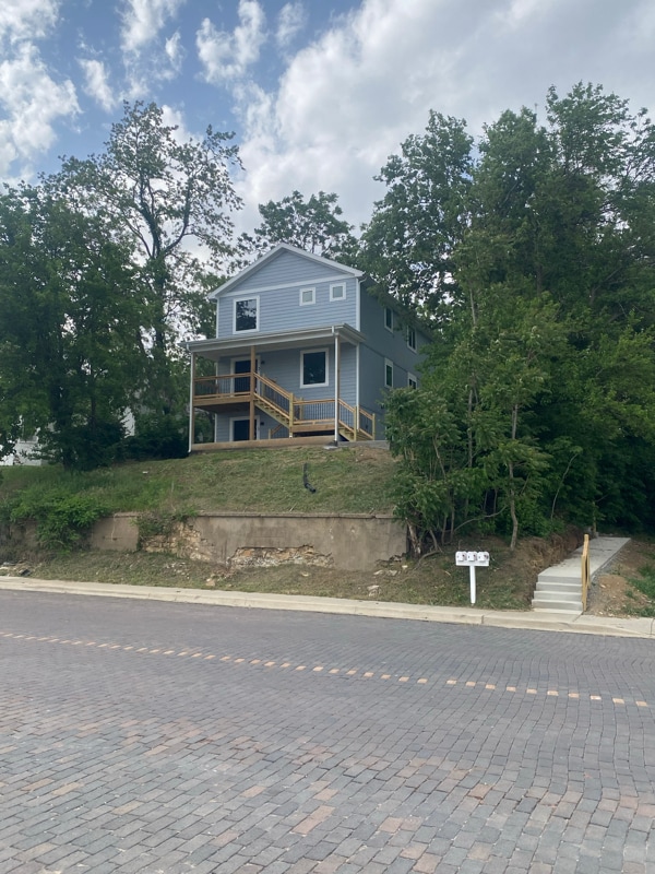 property at 1029 Commercial St