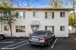 1978 Wellbourne Dr NE in Atlanta, GA - Building Photo