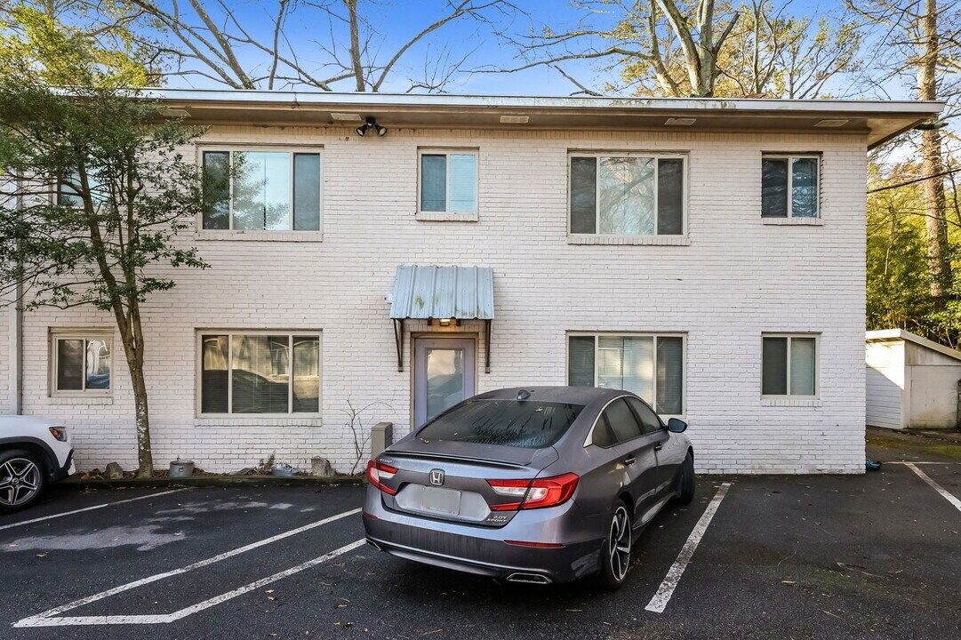 1978 Wellbourne Dr NE in Atlanta, GA - Building Photo