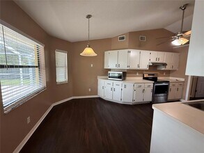10805 SE 44th Terrace in Belleview, FL - Foto de edificio - Building Photo