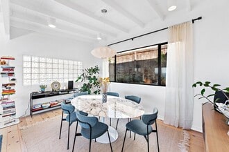 31966 10th Ave in Laguna Beach, CA - Building Photo - Building Photo