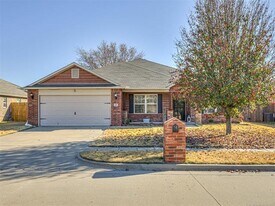 12683 S 85th E Pl in Bixby, OK - Building Photo