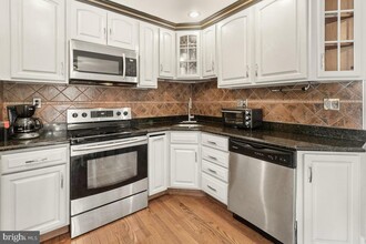 19602 Labelle Ct in Gaithersburg, MD - Building Photo - Building Photo