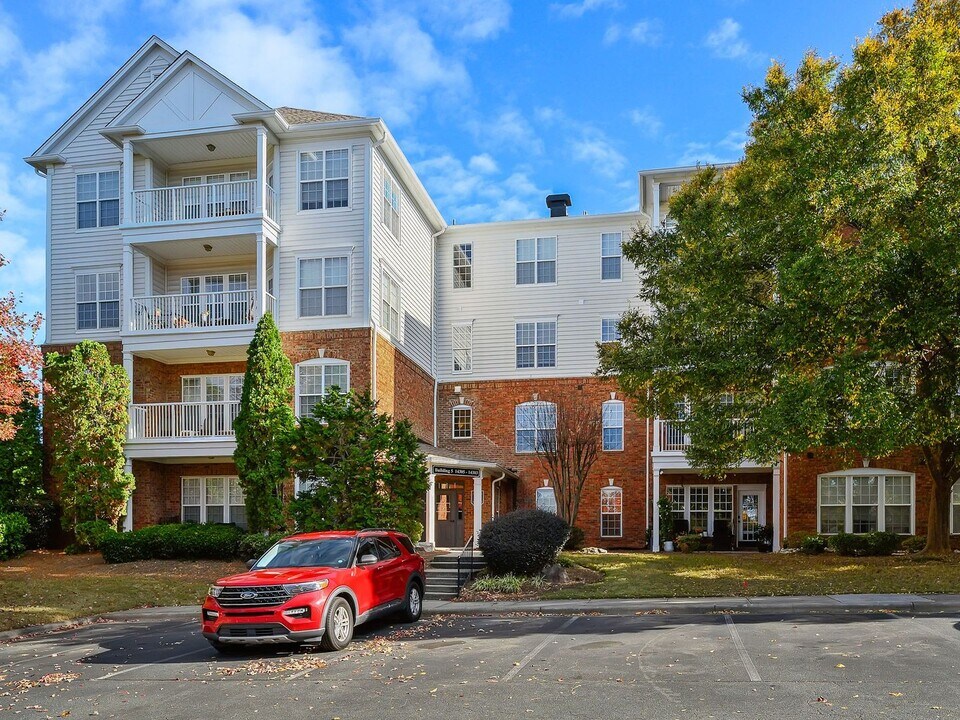 14327 San Paolo Ln in Charlotte, NC - Foto de edificio