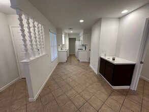 101 Clearday Dr in Austin, TX - Foto de edificio - Building Photo