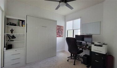 4675 NW 83rd Pky in Doral, FL - Building Photo - Building Photo