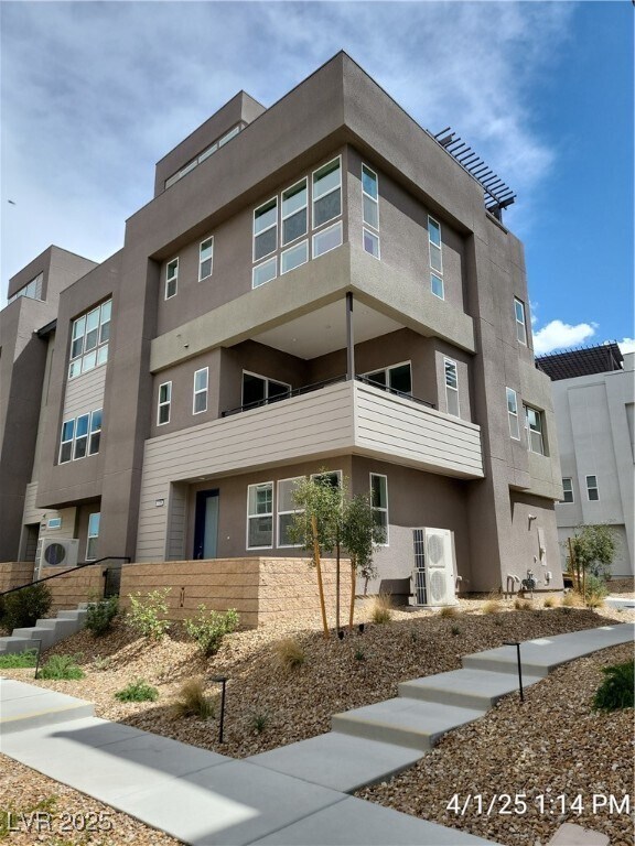 3336 Birdseye Maple Ave in Henderson, NV - Building Photo - Building Photo