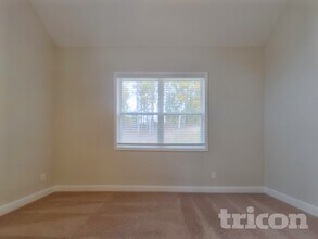 319 Arbor Cir in Rockmart, GA - Foto de edificio - Building Photo