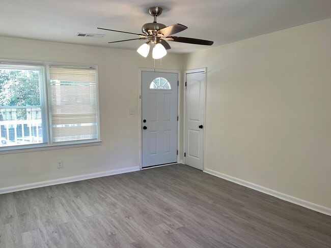 636 Jeb Stuart Dr in Jonesboro, GA - Building Photo - Building Photo