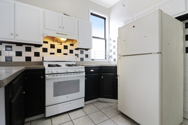 6011 Park Ave in West New York, NJ - Building Photo - Building Photo