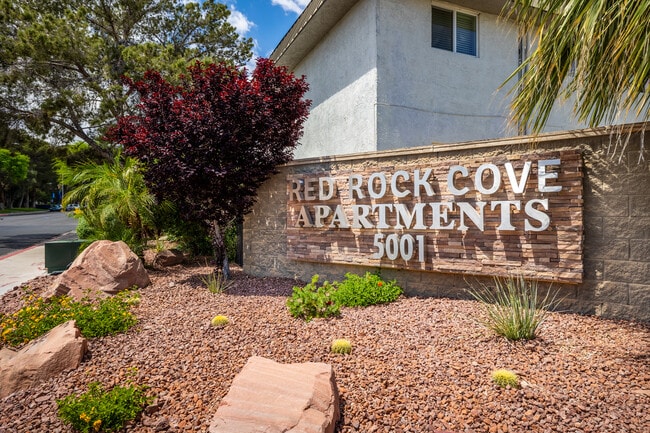 Red Rock Cove-Newly Renovated Apartment Homes in Las Vegas, NV - Building Photo - Building Photo