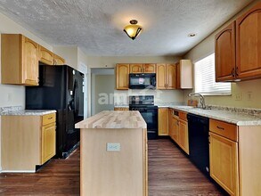 25 Thorne Hill Dr in Florence, KY - Building Photo - Building Photo