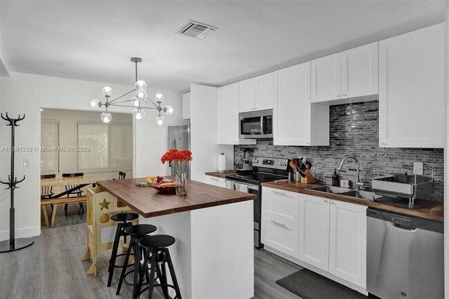 property at 1565 NW 30th Ave