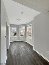 94 Hopkins Pl in Irvington, NJ - Building Photo - Building Photo