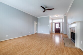 9331 Rodgers Rd in Houston, TX - Building Photo - Building Photo