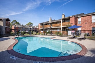 7100 Almeda in Houston, TX - Building Photo - Building Photo