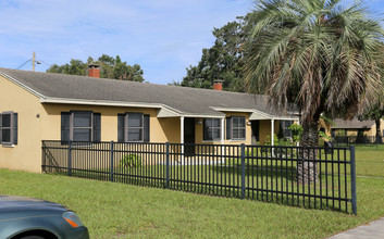 Reeves Terrace in Orlando, FL - Building Photo - Building Photo