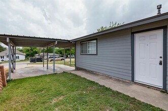 5322 Lovell Ave in Fort Worth, TX - Building Photo - Building Photo