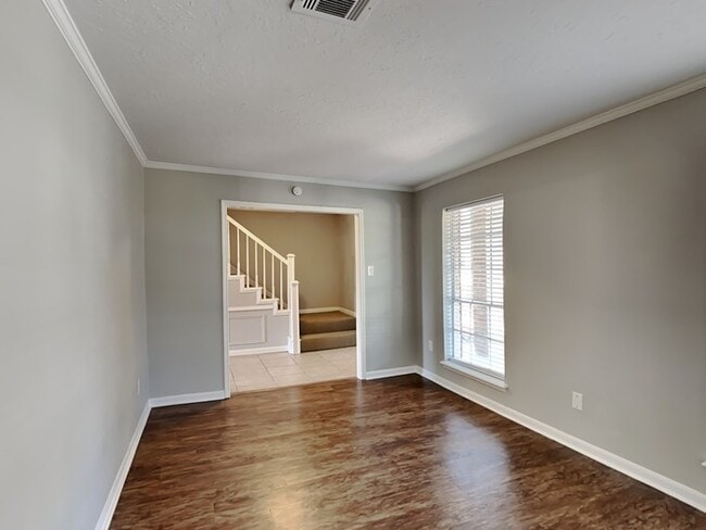 7726-7712 12 Fairway Ln in Humble, TX - Building Photo - Building Photo