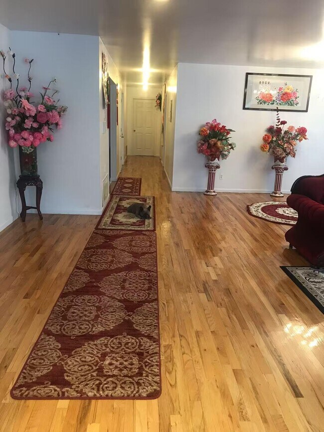 352 4th St in Jersey City, NJ - Building Photo - Building Photo