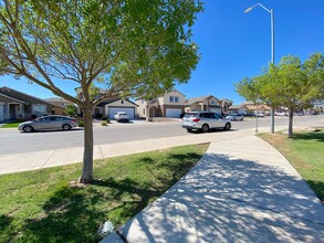 7060 Copper Town Dr in El Paso, TX - Building Photo - Building Photo