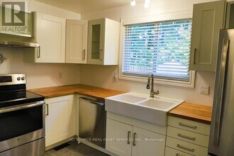 39 Foxleigh Crescent in Ottawa, ON - Building Photo - Building Photo