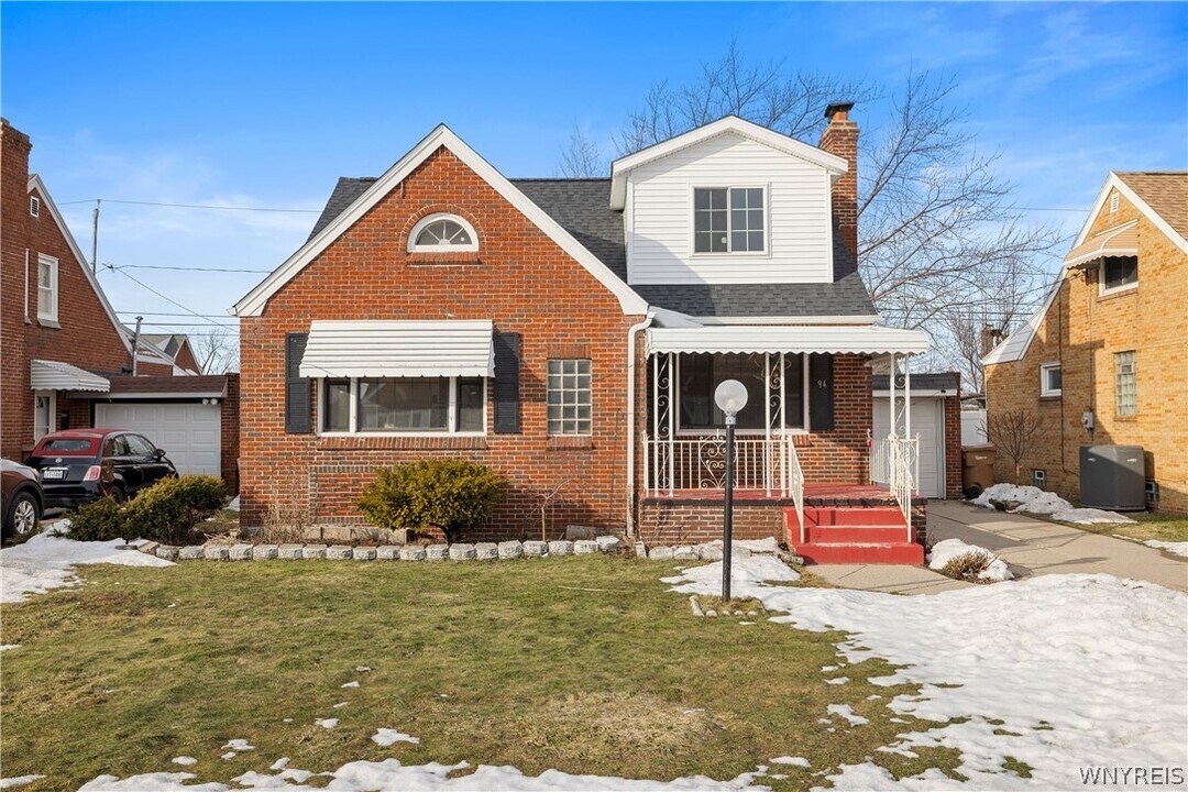 94 Tudor Rd in Buffalo, NY - Building Photo
