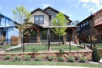 720 Harris Ave in Austin, TX - Building Photo - Building Photo