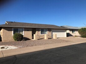 824 Leisure World in Mesa, AZ - Building Photo