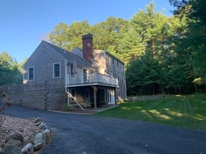 124 Ferry St in Marshfield, MA - Building Photo - Building Photo
