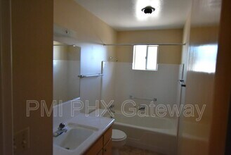5440 E Des Moines St in Mesa, AZ - Building Photo - Building Photo
