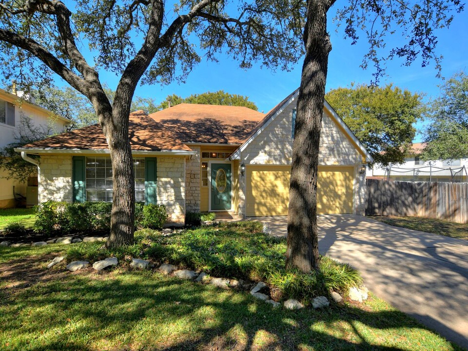 1705 Palmetto Dr in Cedar Park, TX - Building Photo