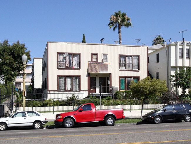 431 S Rampart Blvd in Los Angeles, CA - Building Photo - Building Photo