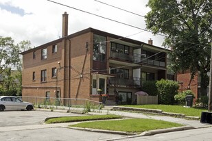 156-158 Elder St in Toronto, ON - Building Photo