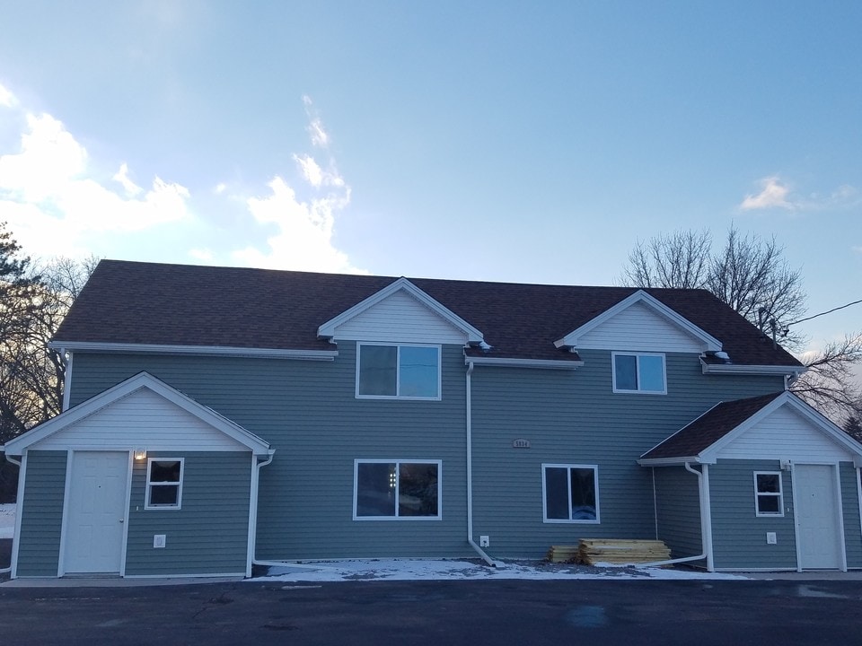 5834 S Transit Rd, Unit 1 in Lockport, NY - Building Photo