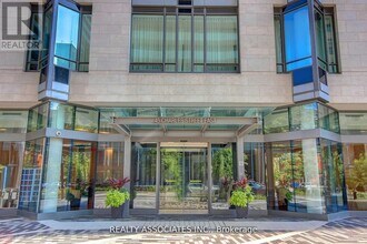 45-3745 Charles St E in Toronto, ON - Building Photo - Building Photo
