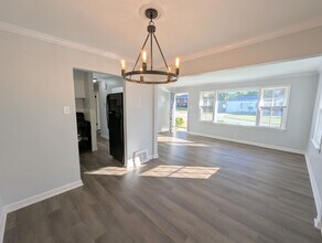 1009 Bliss Dr in St. Louis, MO - Building Photo - Building Photo