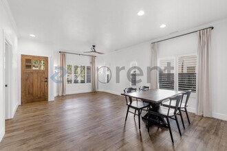 3266 Meadow Grass Ln in Escondido, CA - Foto de edificio - Building Photo