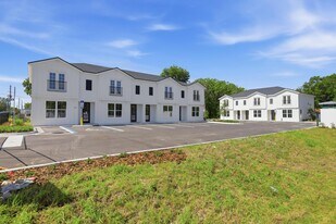 216 S Florida Ave in DeLand, FL - Building Photo