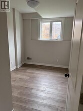 15 Belton Blvd in St Catharines, ON - Building Photo - Building Photo