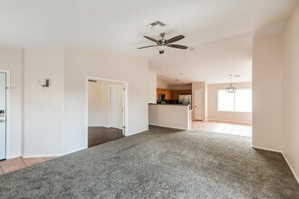 422 W Tara Danette Dr in Tucson, AZ - Foto de edificio - Building Photo