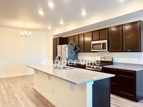 887 E 98th Ave in Thornton, CO - Building Photo - Building Photo