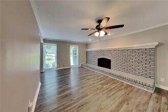3770 Fox Hills Dr SE in Marietta, GA - Building Photo - Building Photo