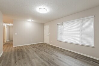 1847 N 725 W in Clinton, UT - Building Photo - Building Photo