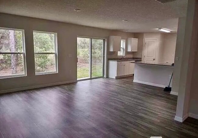 6248 N Chestnut Terrace in Citrus Springs, FL - Building Photo - Building Photo